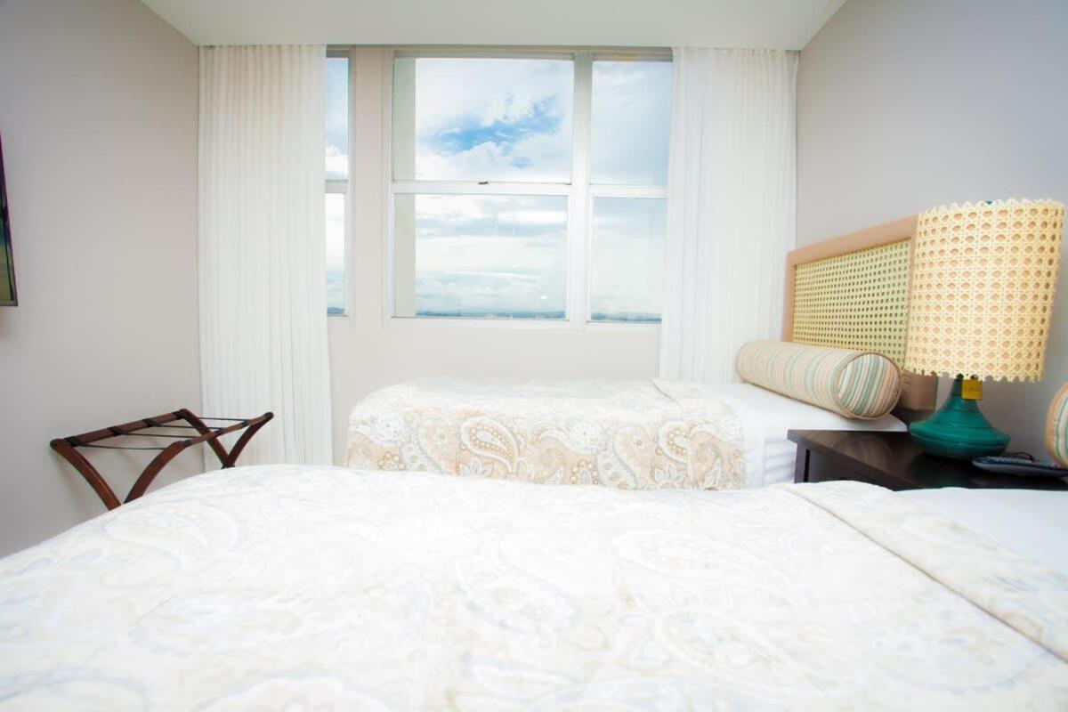 2Br Gem Ocean Front Building Isla Verde Beach San Juan Exterior photo